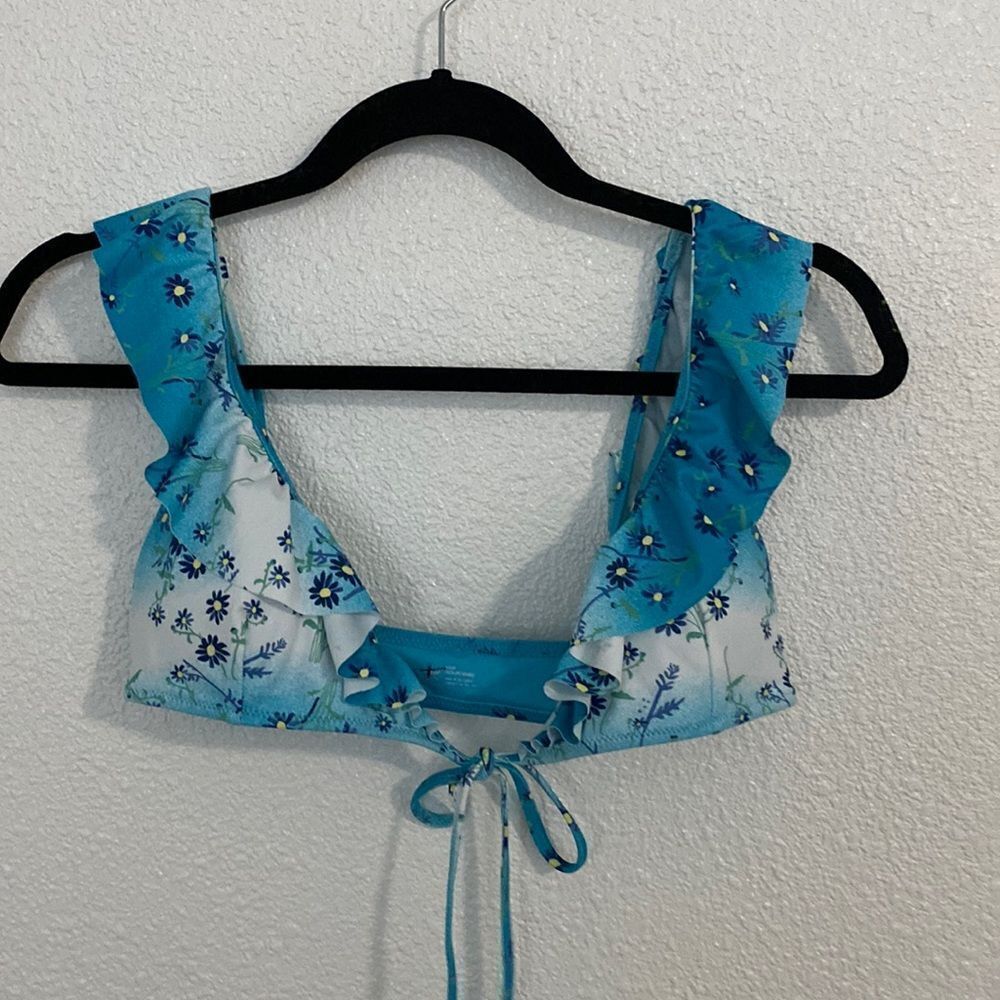 NWOT- Aerie blue floral flutter sleeve swim top- Size XS